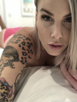 Bec Rawlings Photo #124