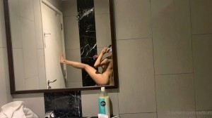 Sadbutt Photo #32