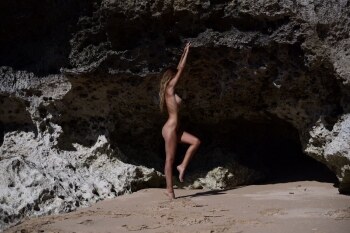 Amberleigh West Photo #50