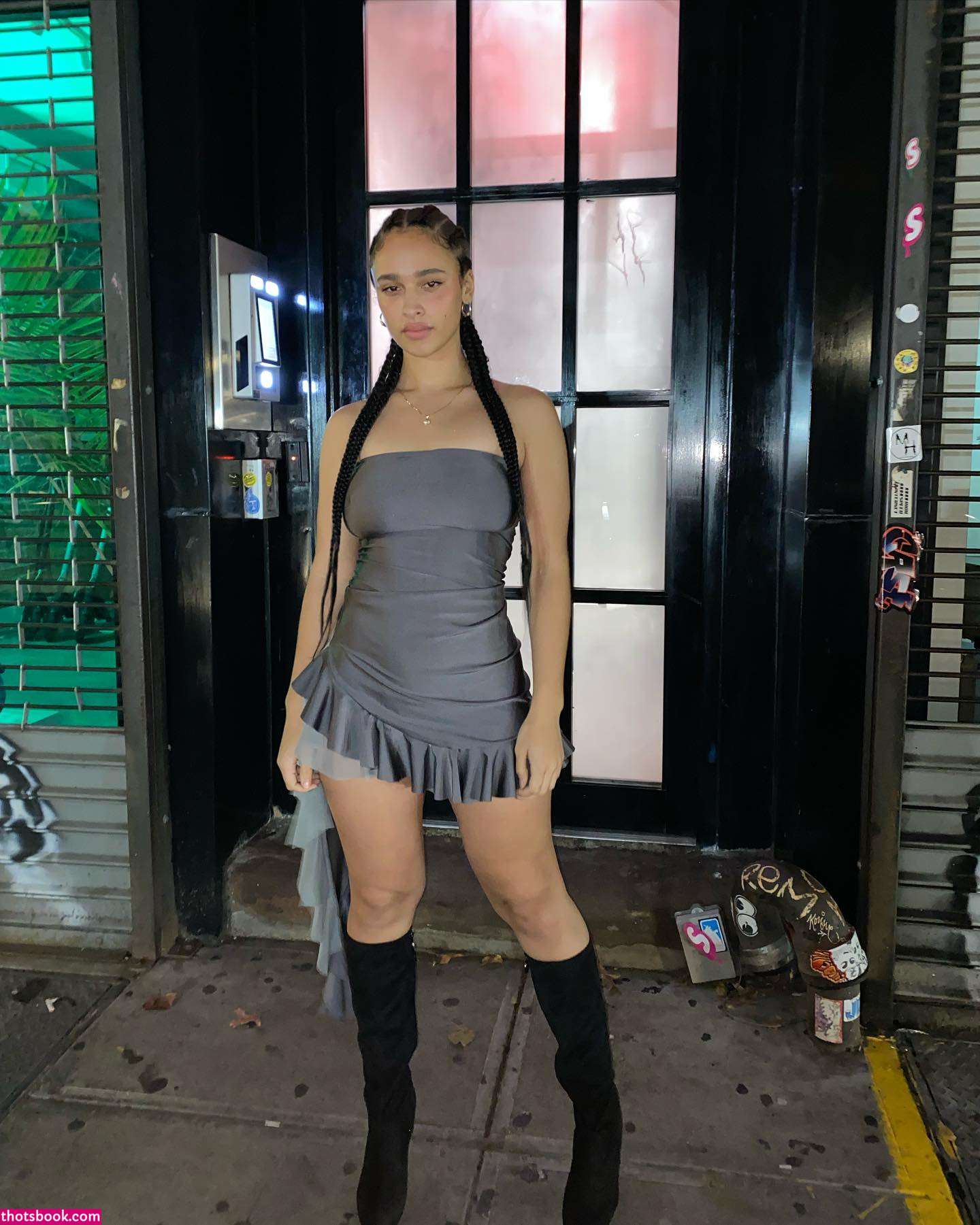Sarina Photo #42