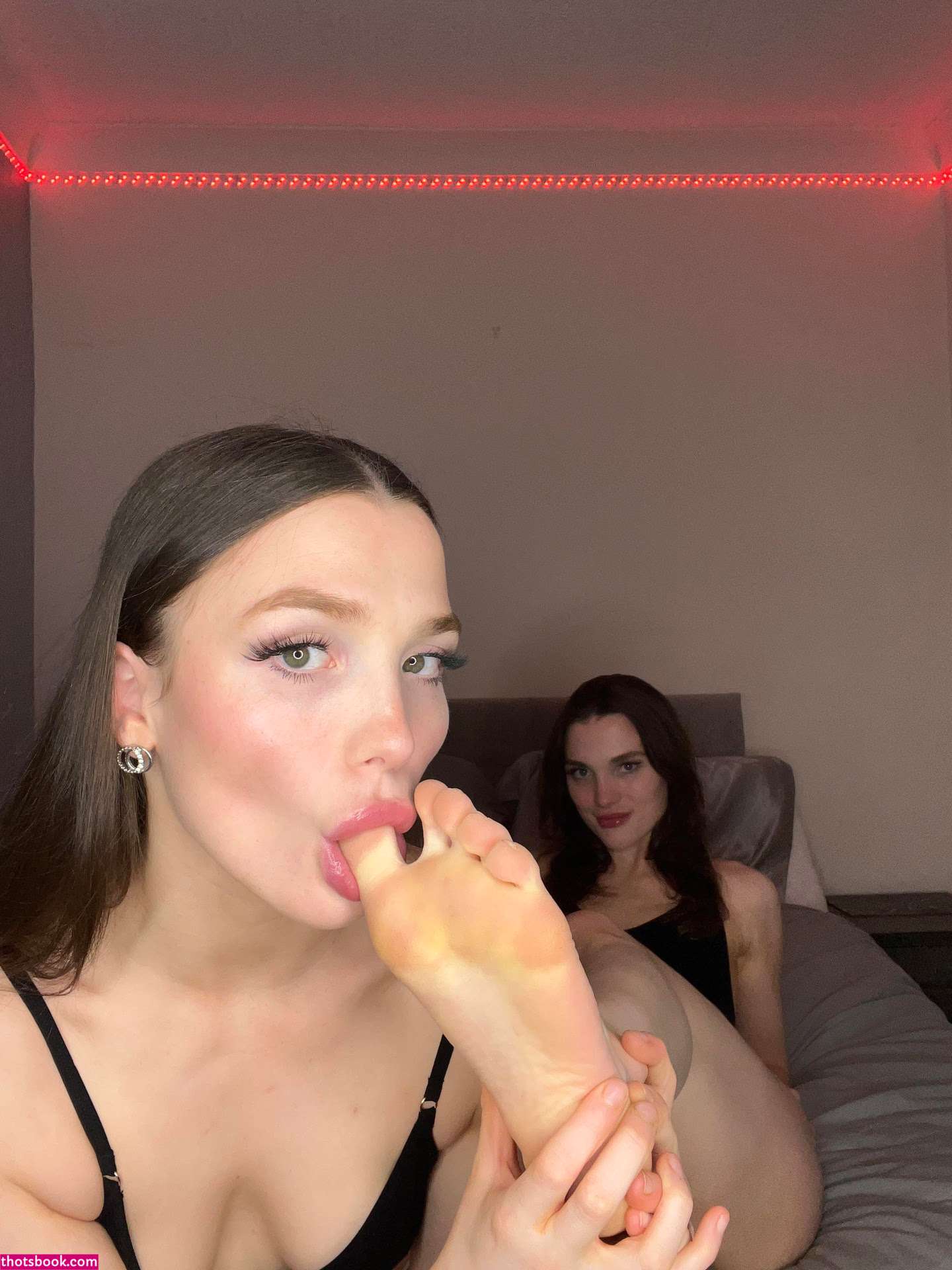 Twinsbcontent Photo #15