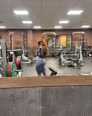 Littleredliftingxo Photo #14