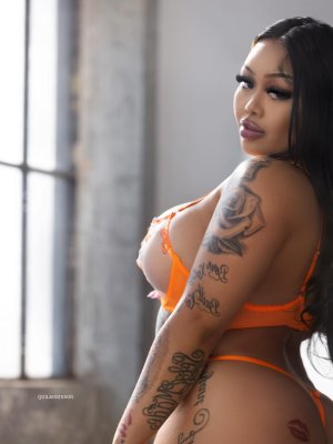 milkmarie100 Photo #30