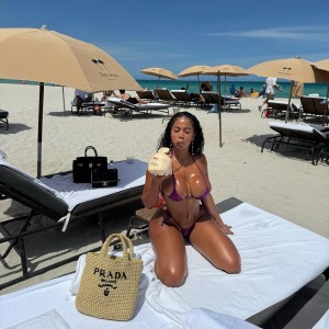 Yasmine Lopez Nude Leaks OnlyFans Photos #36